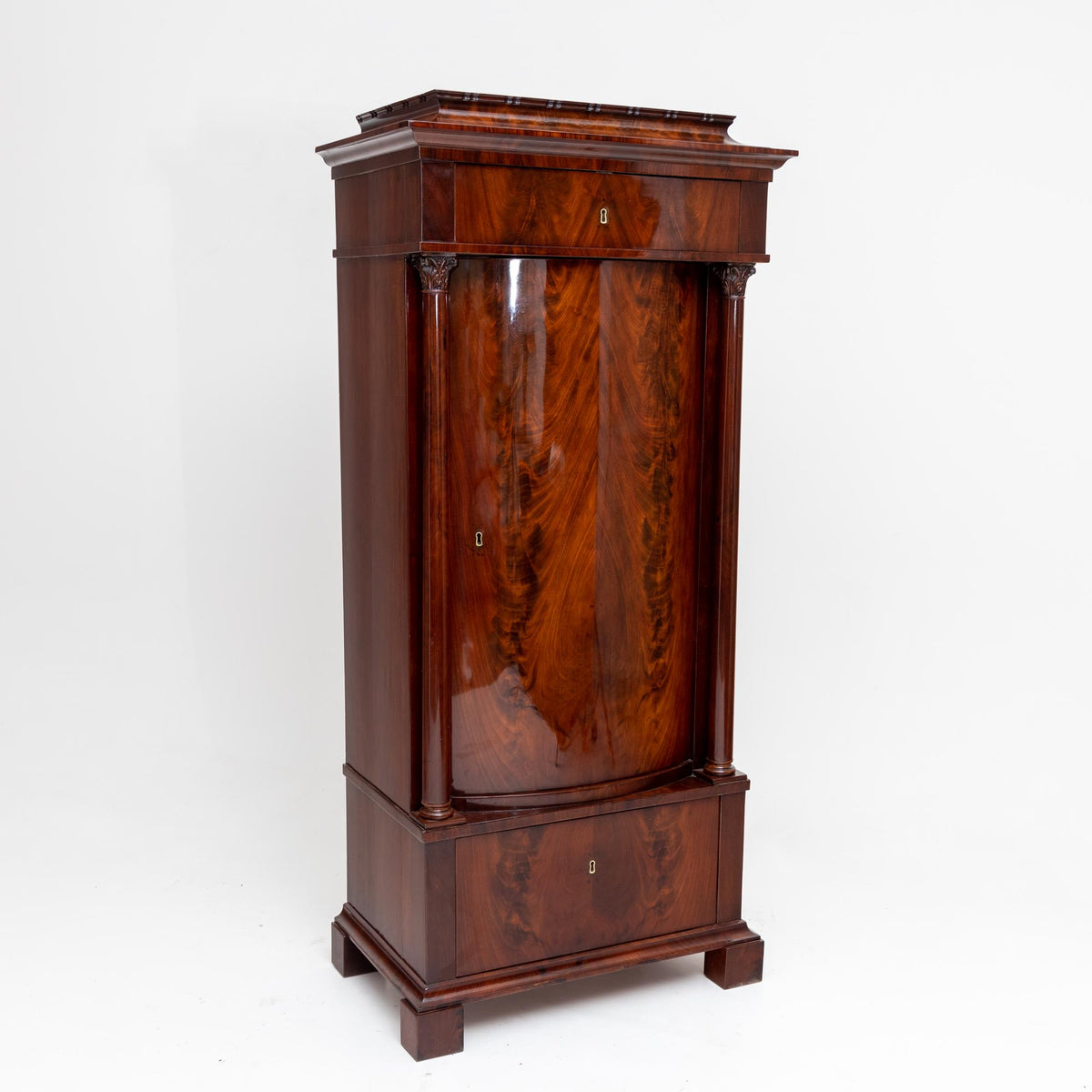 Biedermeier Pfeilerschrank, 1. Hälfte 19. Jahrhundert