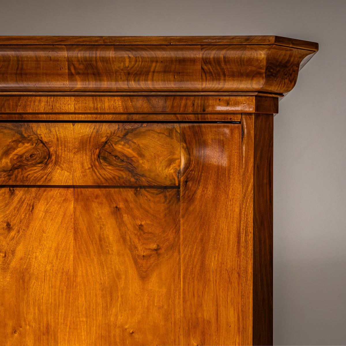Biedermeier Wäscheschrank, Deutschland, um 1820