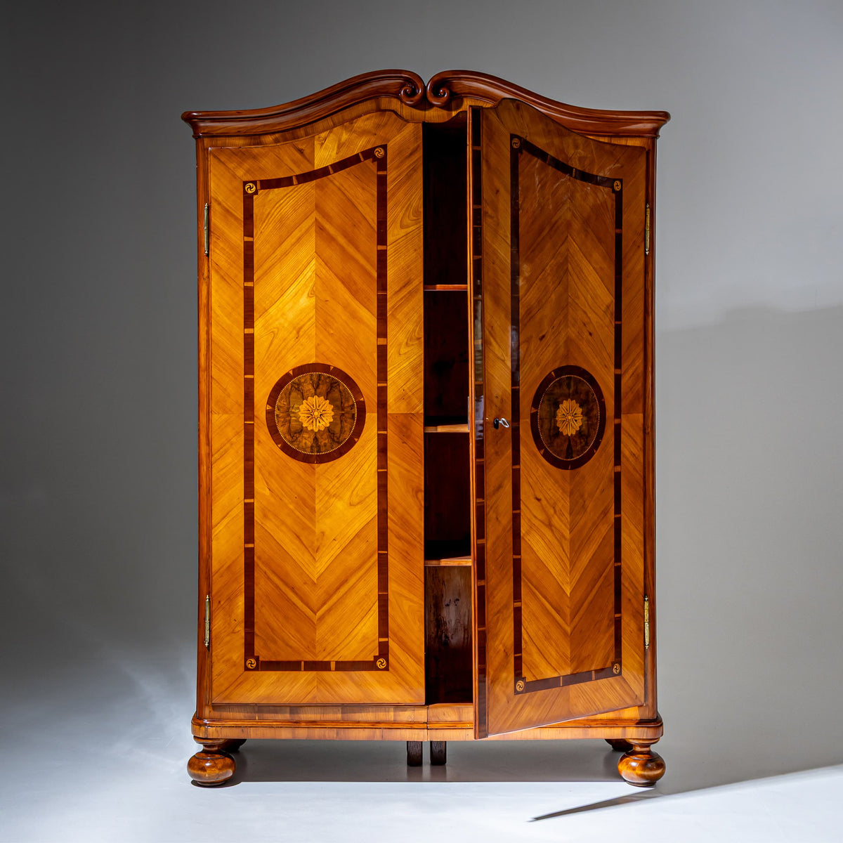 Josephinischer Schrank, Österreich, 1790–1800