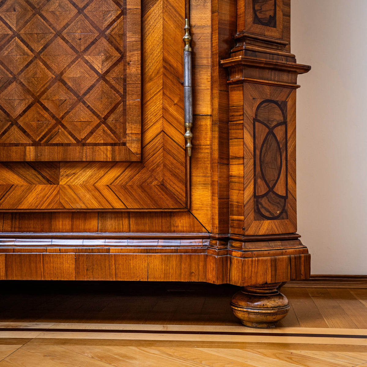Barockschrank, München, datiert 1781