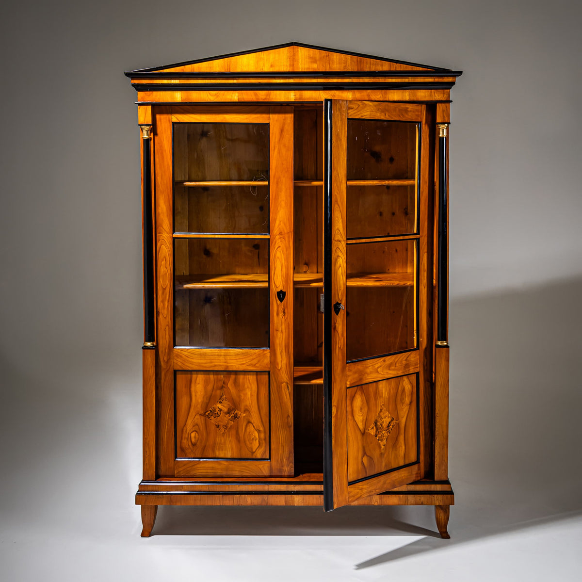 Biedermeier Bücherschrank, um 1815/20