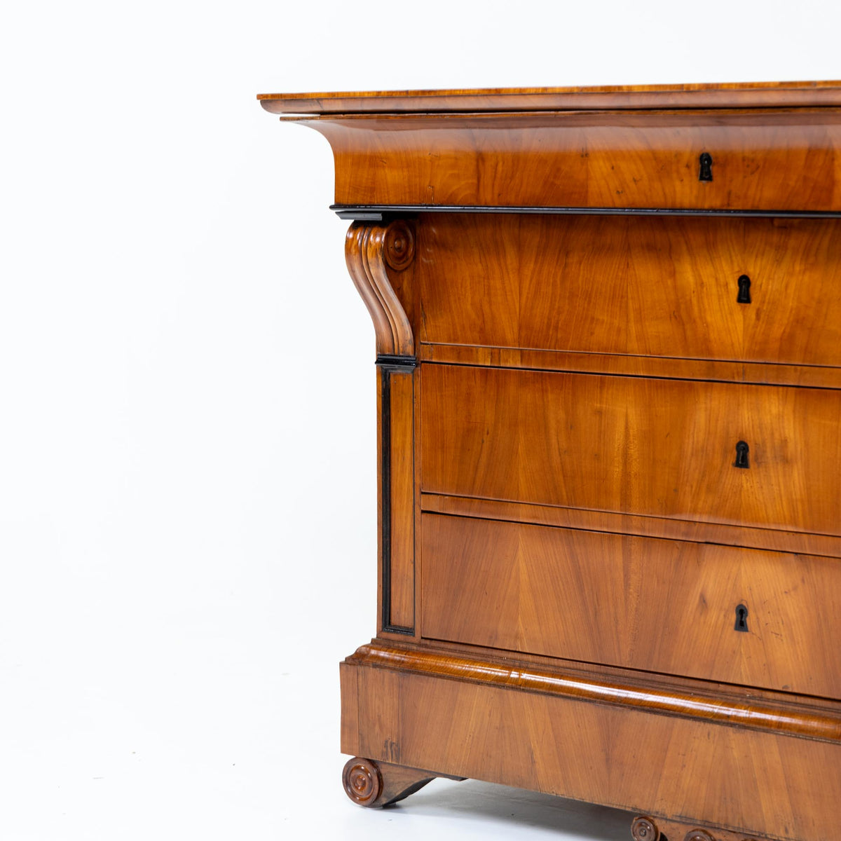 Biedermeier Chest of Drawers with Cherry veneer, circa 1830