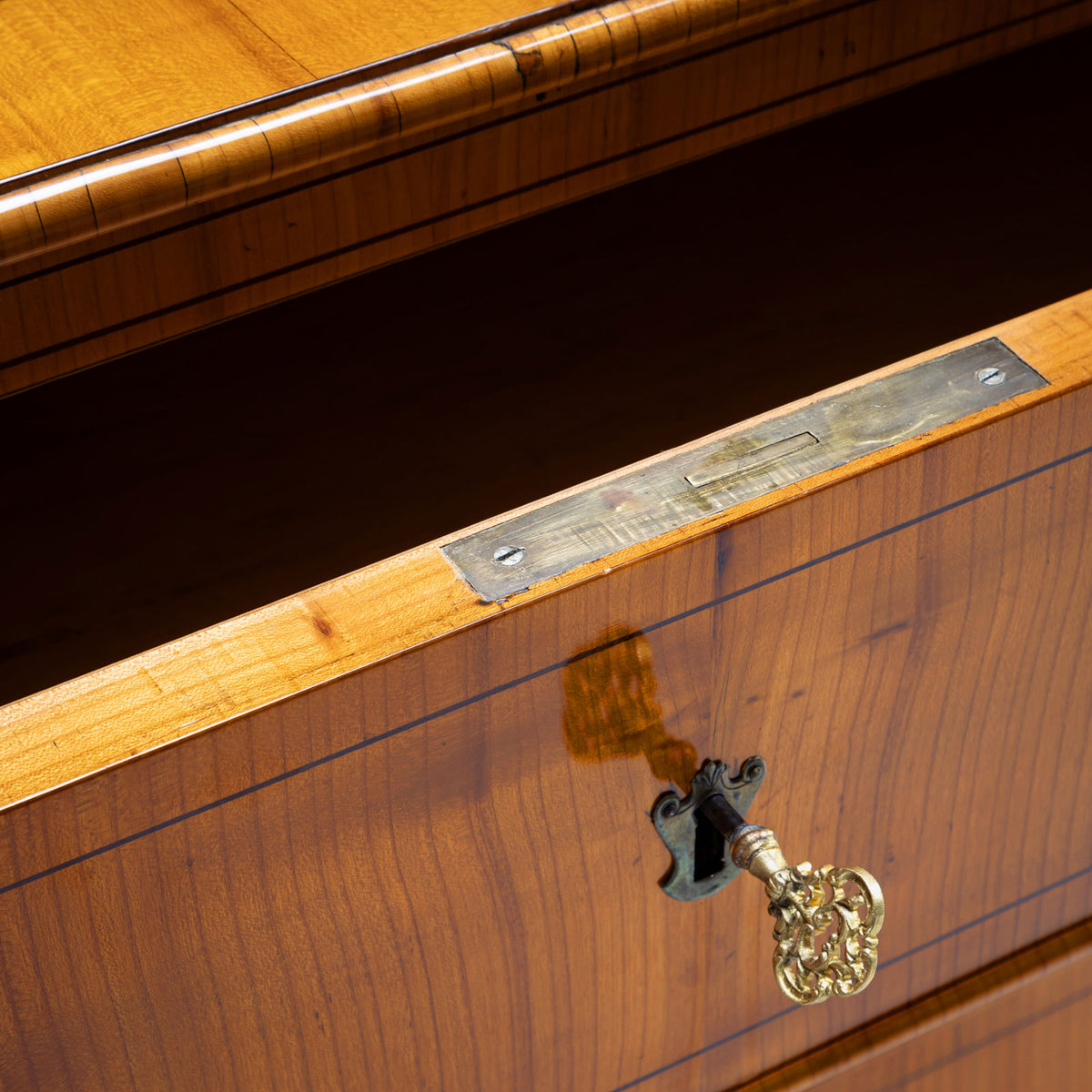 Biedermeier Kommode, Donaumonarchie um 1830