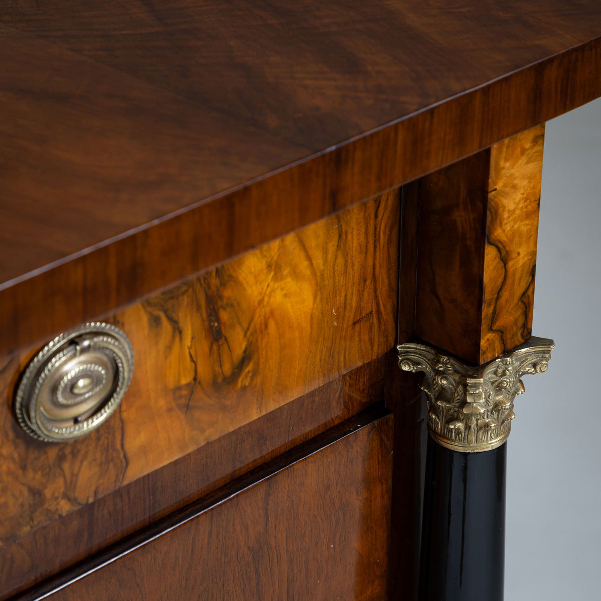 Paar italienische Biedermeier Kommoden, Anfang 19. Jahrhundert