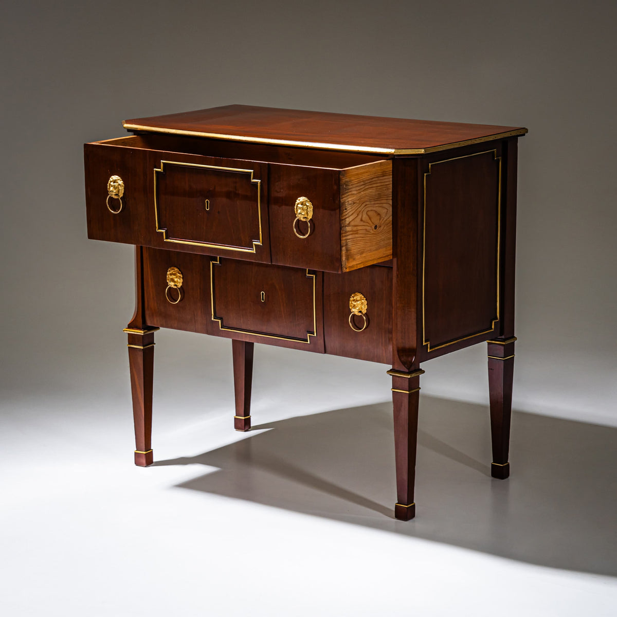 Klassizistische Kommode, Westdeutschland, circa 1800