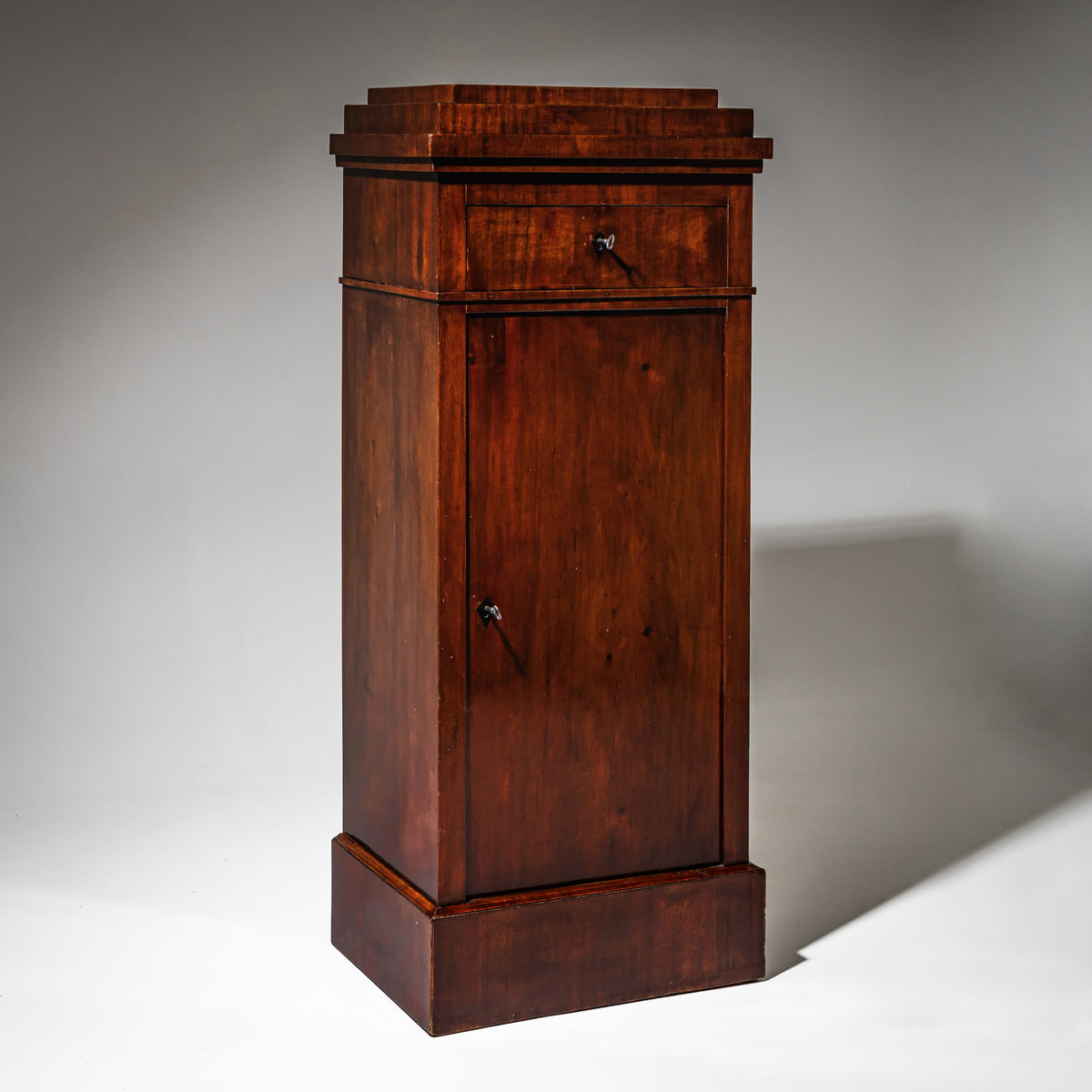 Norddeutscher Pfeilerschrank, 1820
