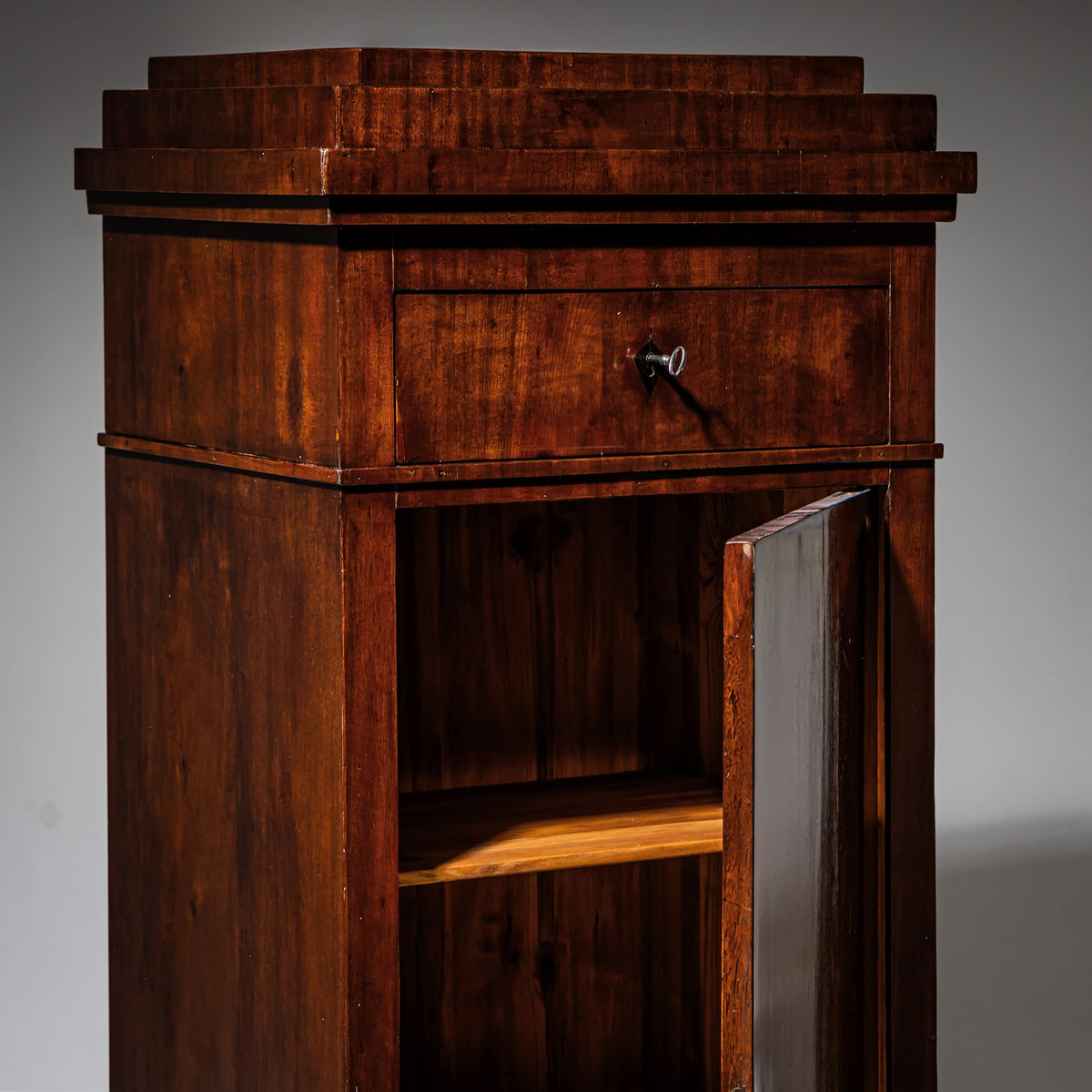 Norddeutscher Pfeilerschrank, 1820