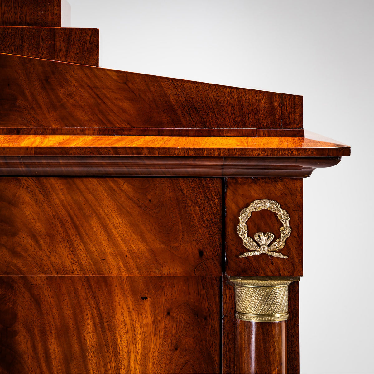 Biedermeier Sekretär, wohl Berlin, Anfang 19. Jahrhundert