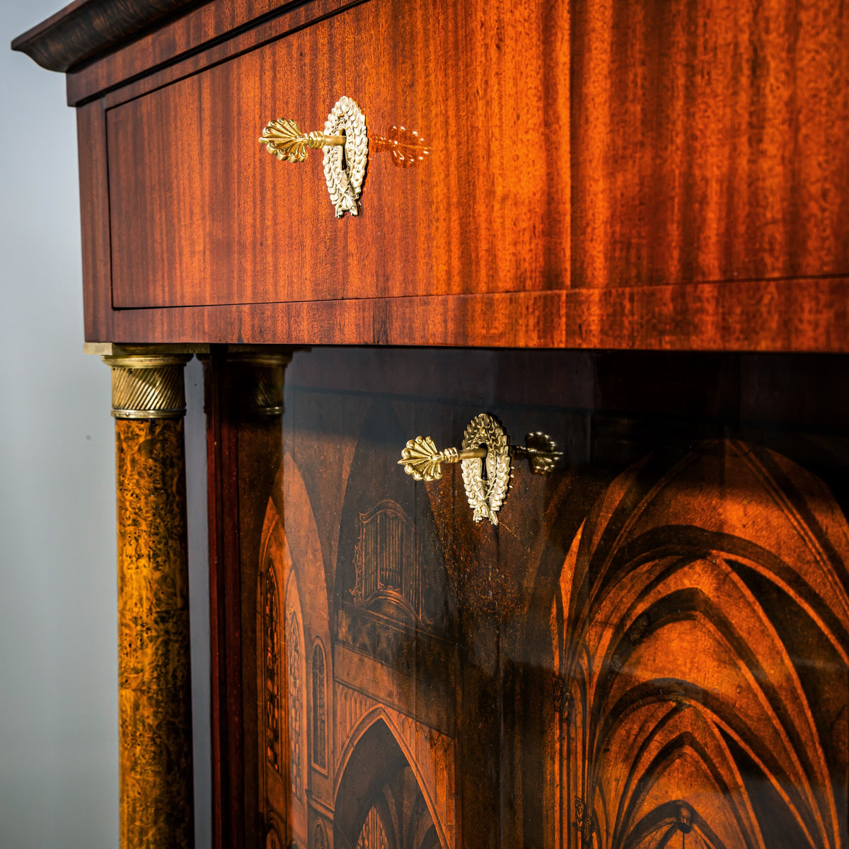 Biedermeier-Sekretär mit Umdrucktechnik, Johann Georg Hiltl (1771–1845), München, um 1825