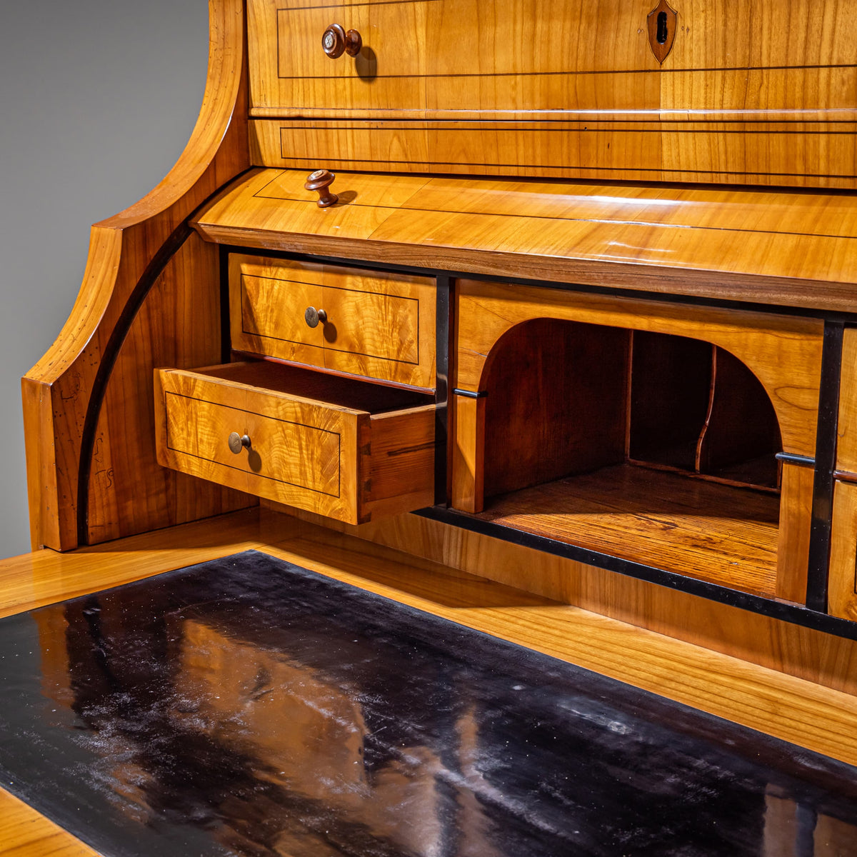 Biedermeier Roll-Top Secretary in Cherrywood, Saxony, circa 1835