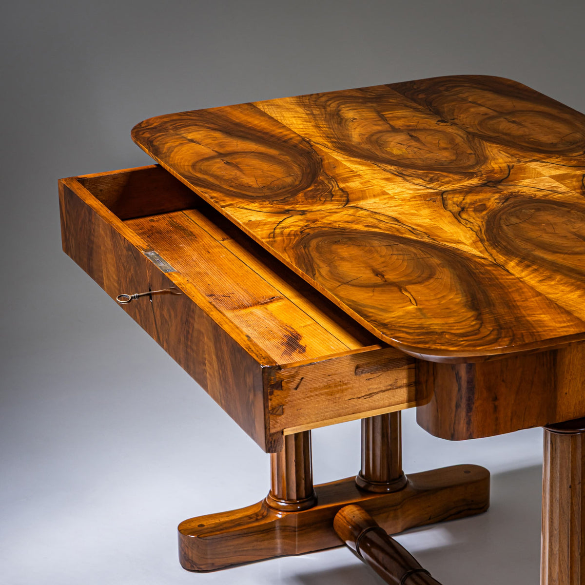 Biedermeier Schreibtisch, um 1830