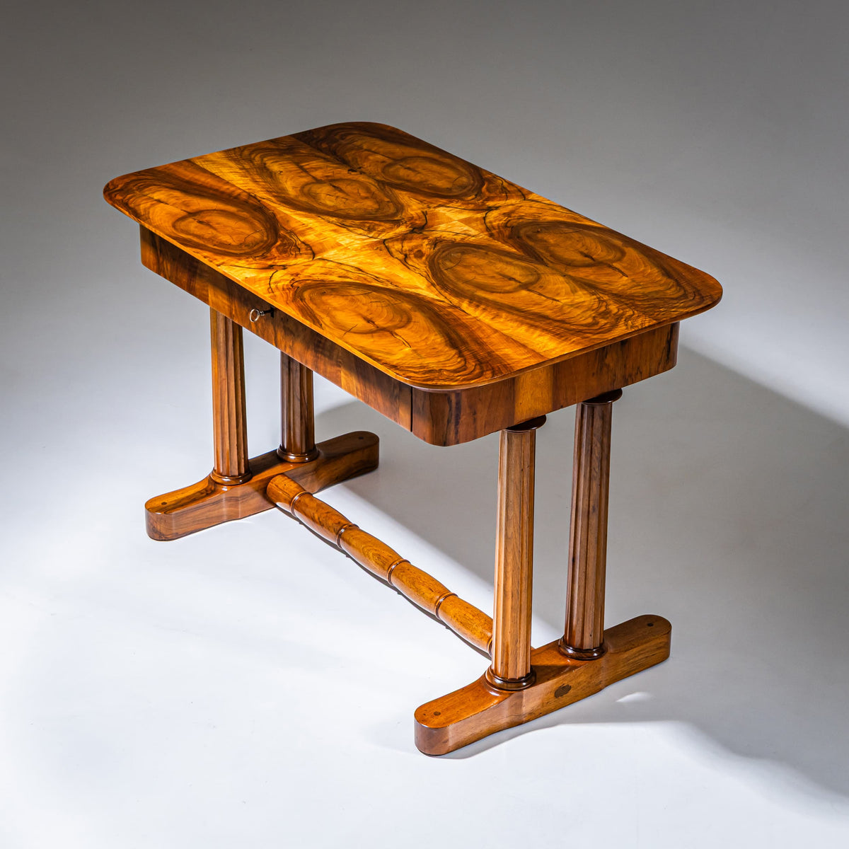 Biedermeier Schreibtisch, um 1830