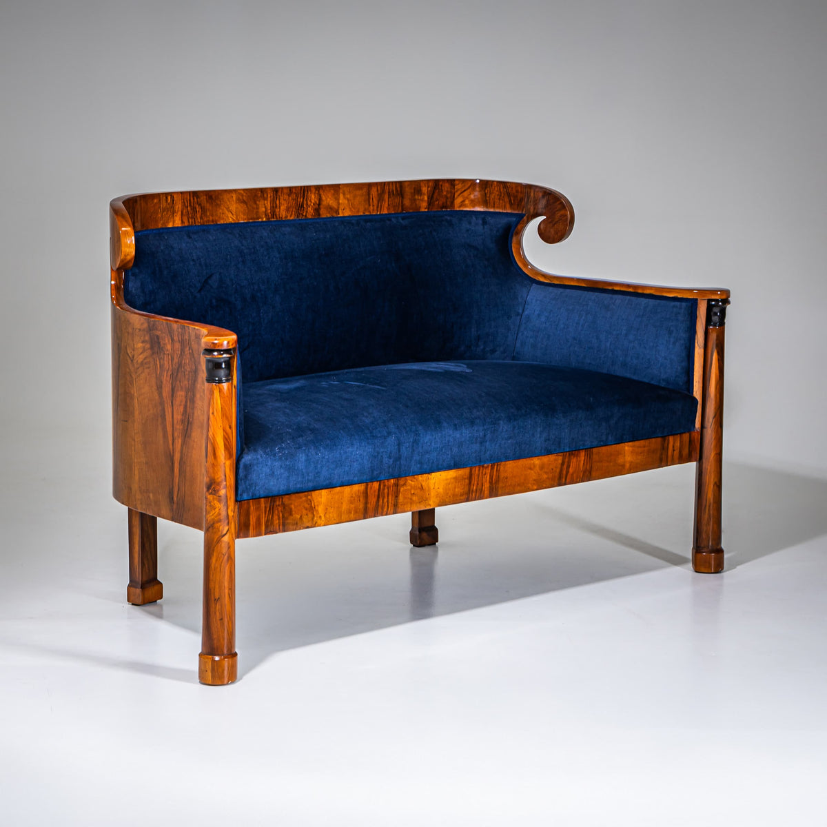 Biedermeier Sofa in Walnut, Austria, circa 1830