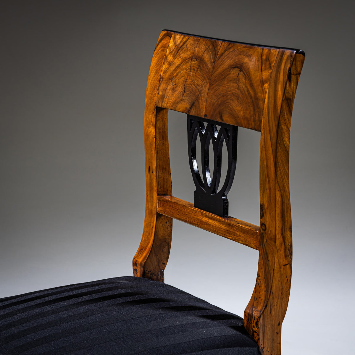 Satz von Drei Biedermeier Stühlen, süddeutsch, um 1820