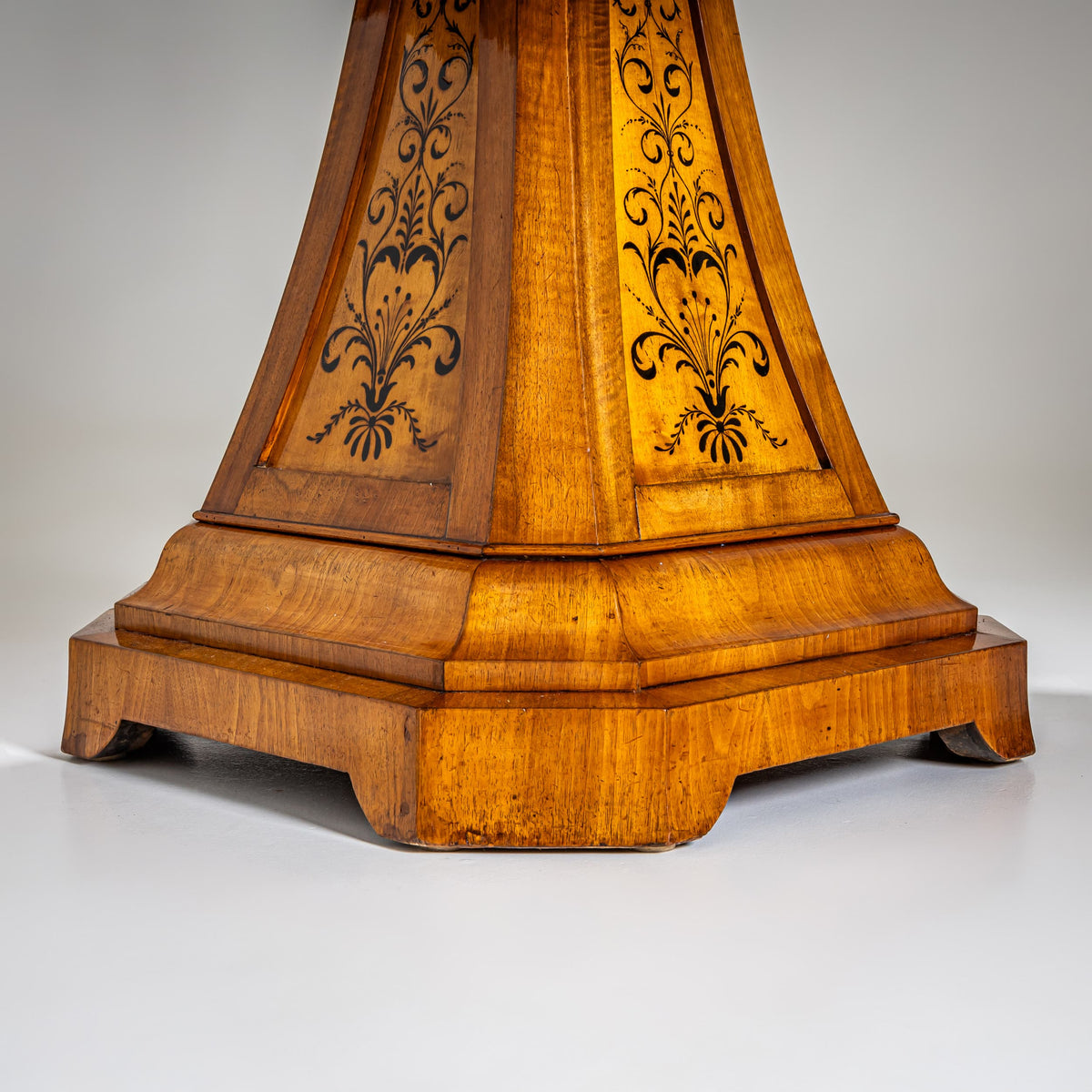 Biedermeier Salontisch um 1830