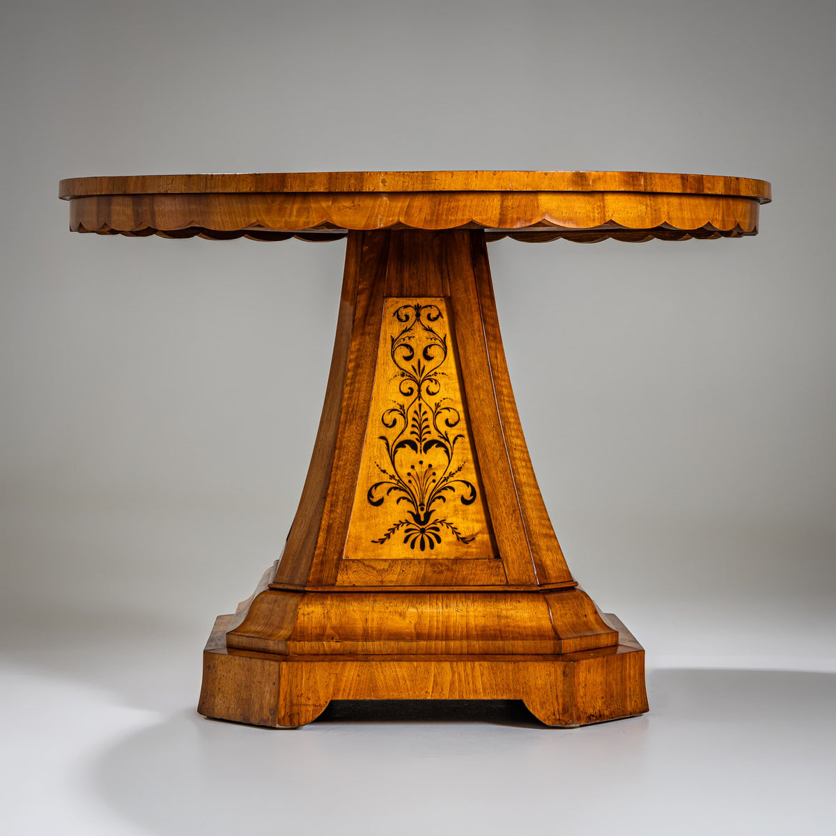 Biedermeier Salontisch um 1830