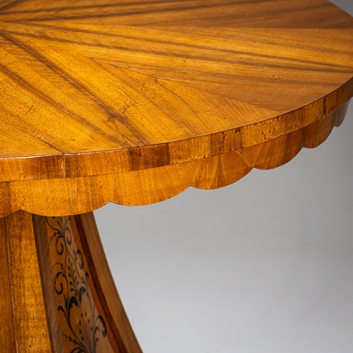 Biedermeier Salontisch um 1830