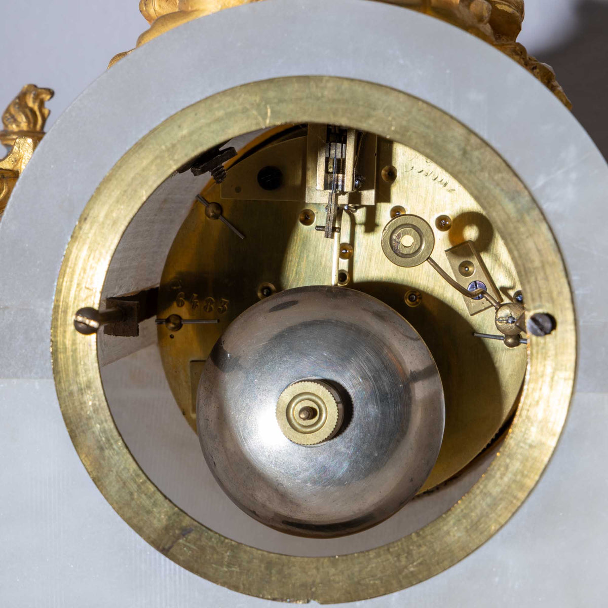 Alabaster Mantel Clock, sig. McDonald Glasgow, 19th century