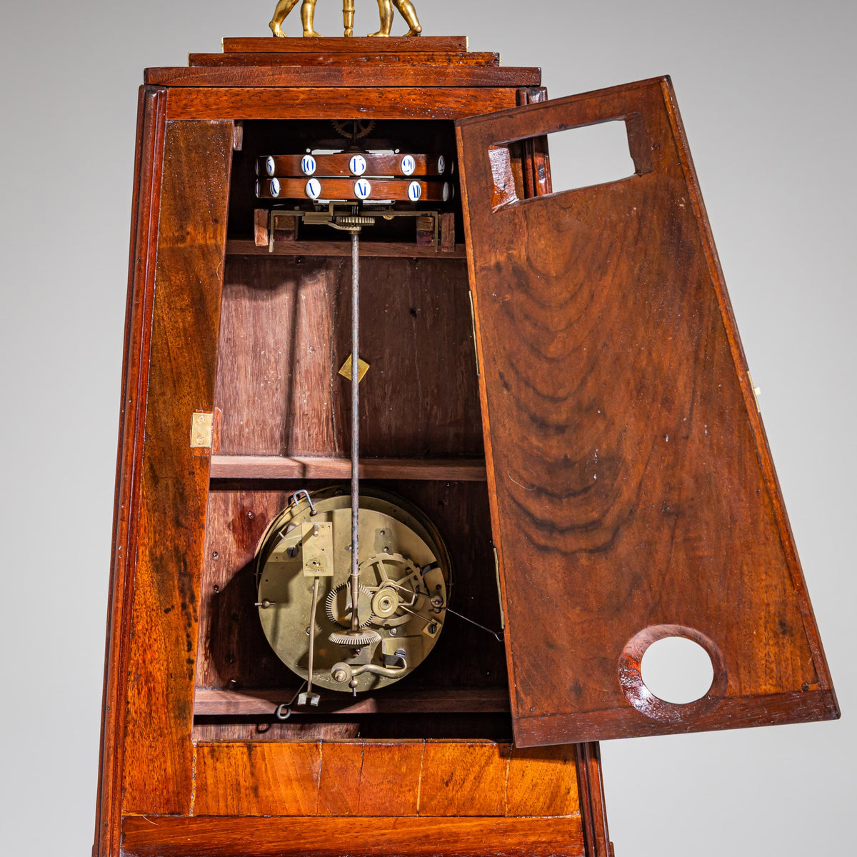 Große pyramidale Pendule von Maison Balthazard, Paris, Anfang 19. Jahrhundert