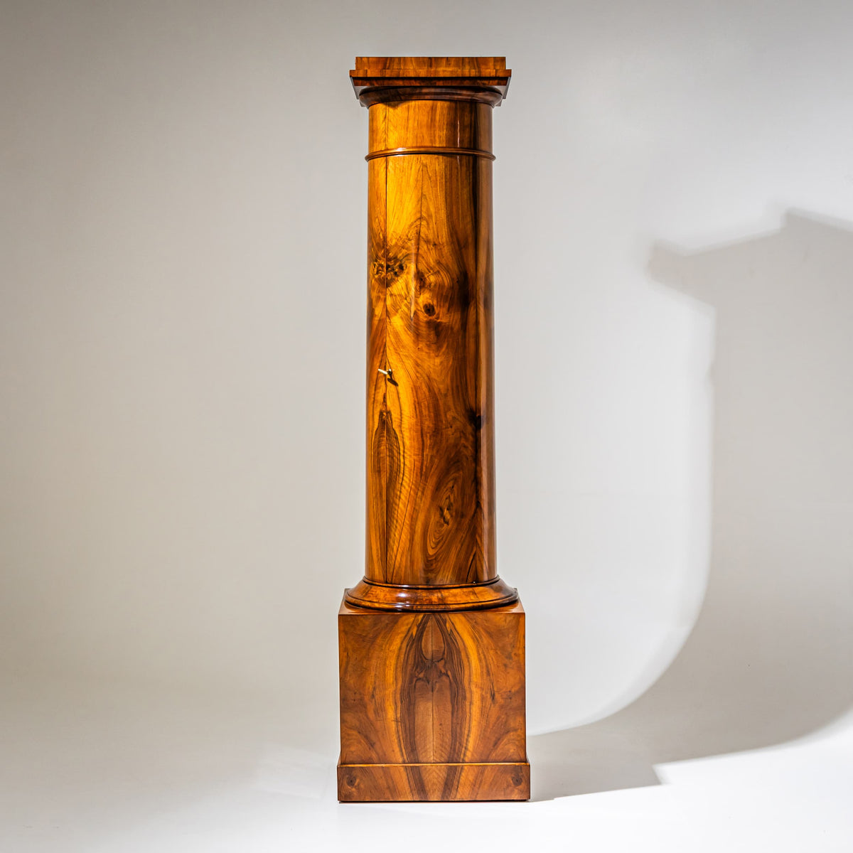 Biedermeier Walnut Pedestal Column, circa 1820
