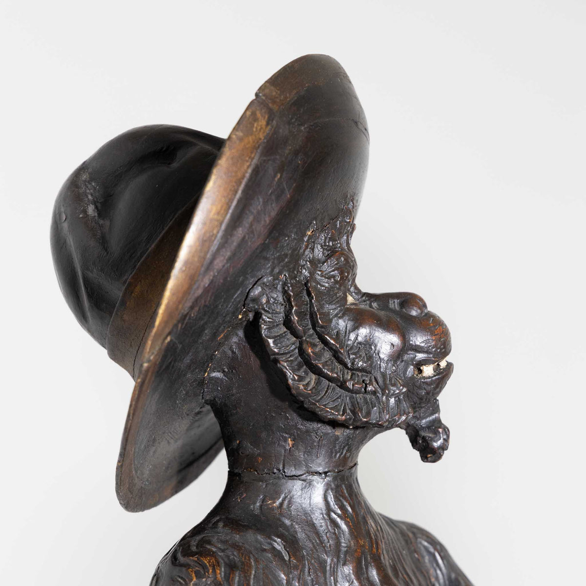 Monkey Sculptures in Walnut, Venetian School, 19th Century
