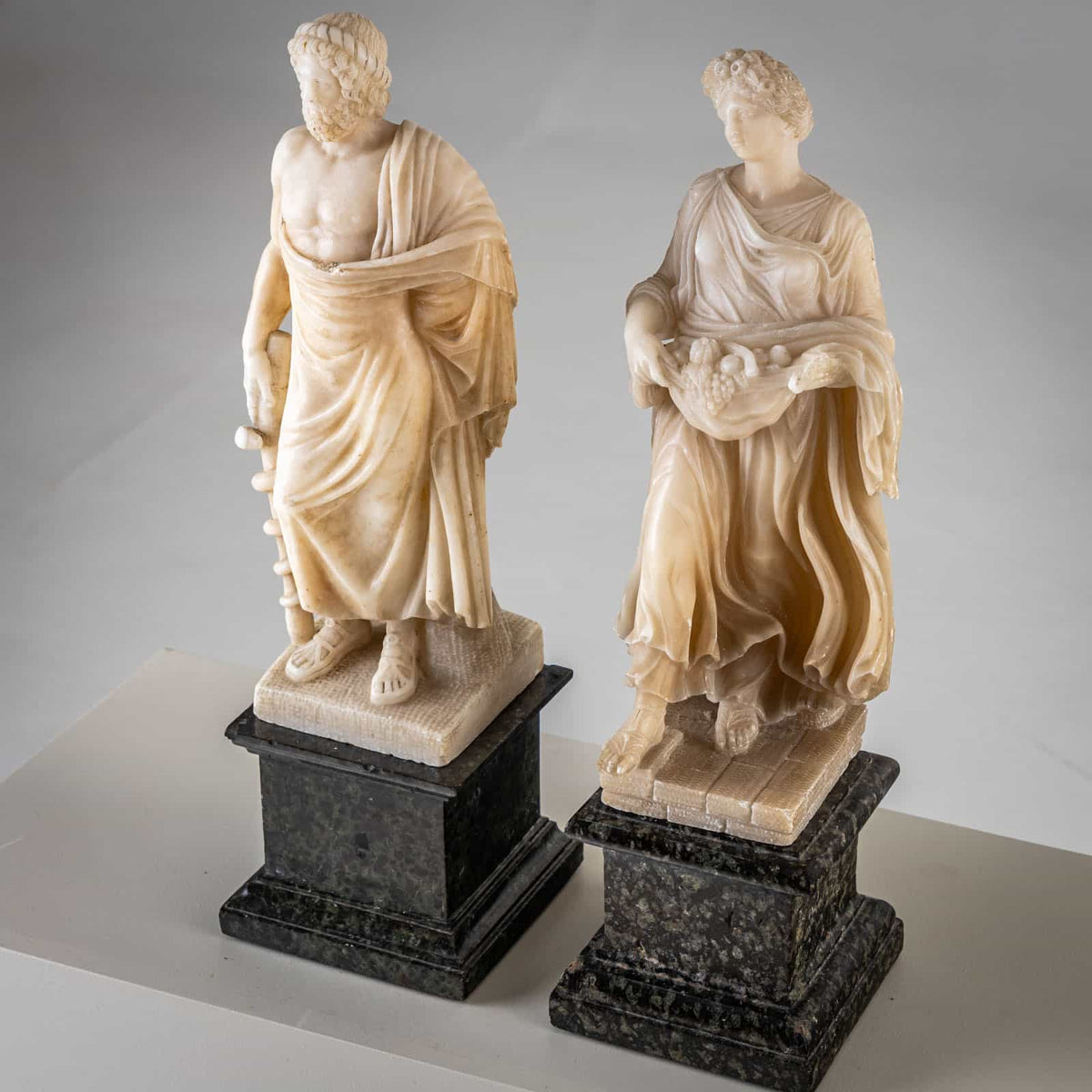 Pair of white Alabaster Sculptures, 2nd Half 19th Century