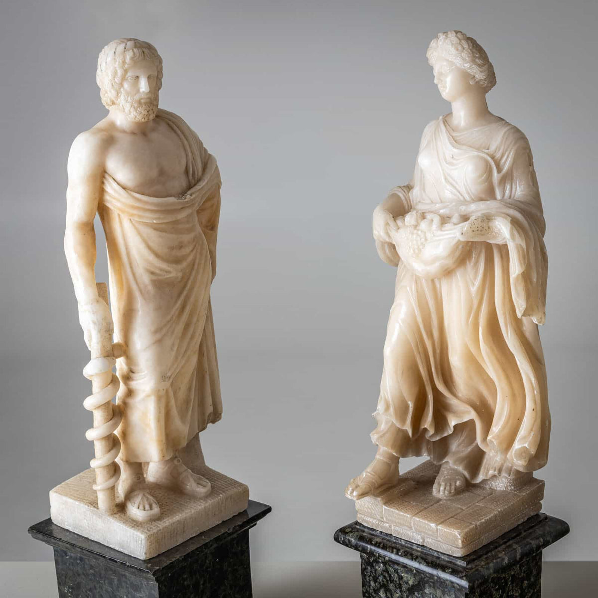 Pair of white Alabaster Sculptures, 2nd Half 19th Century