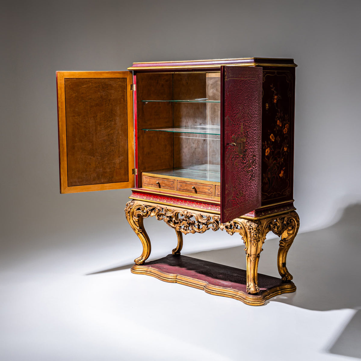 Chinoiserie-Schrank im Barock-Stil, Italien, 20. Jahrhundert