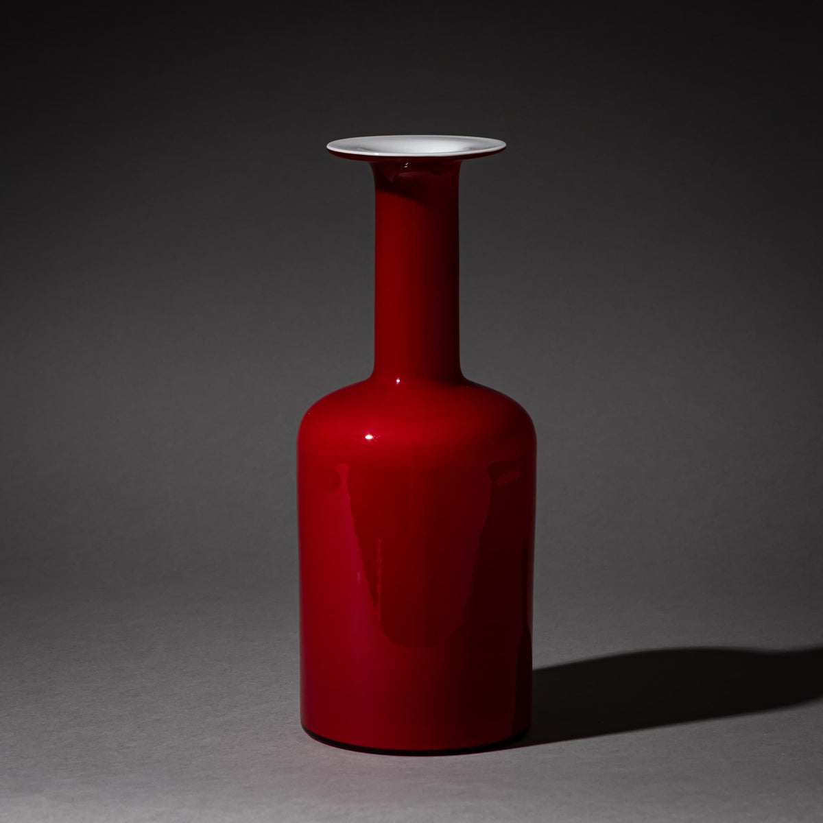 Rote und weiße Glasvasen von Otto Brauer für Holmegaard, Dänemark, 1960er Jahre