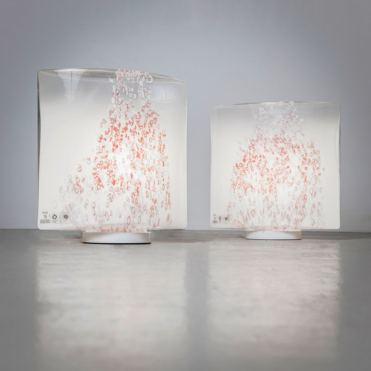 White Murano Table Lamps with red décor by Leucos, Italy 1970s