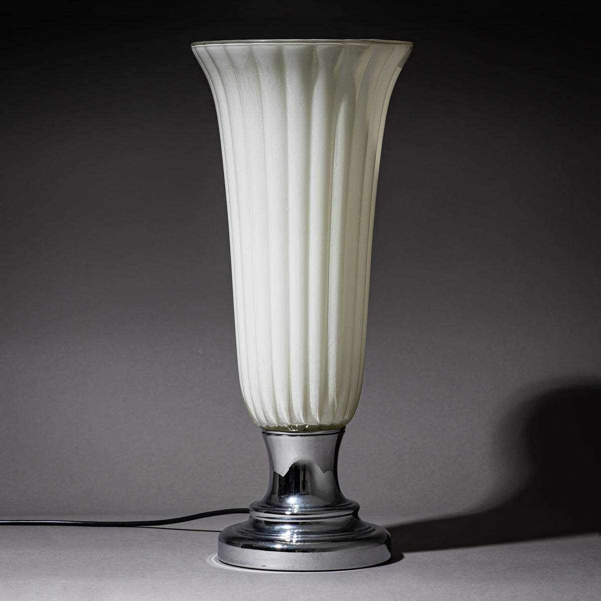 Tulip-Form Table Lamp, 20th Century