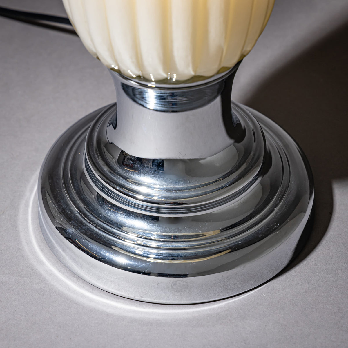 Tulip-Form Table Lamp, 20th Century