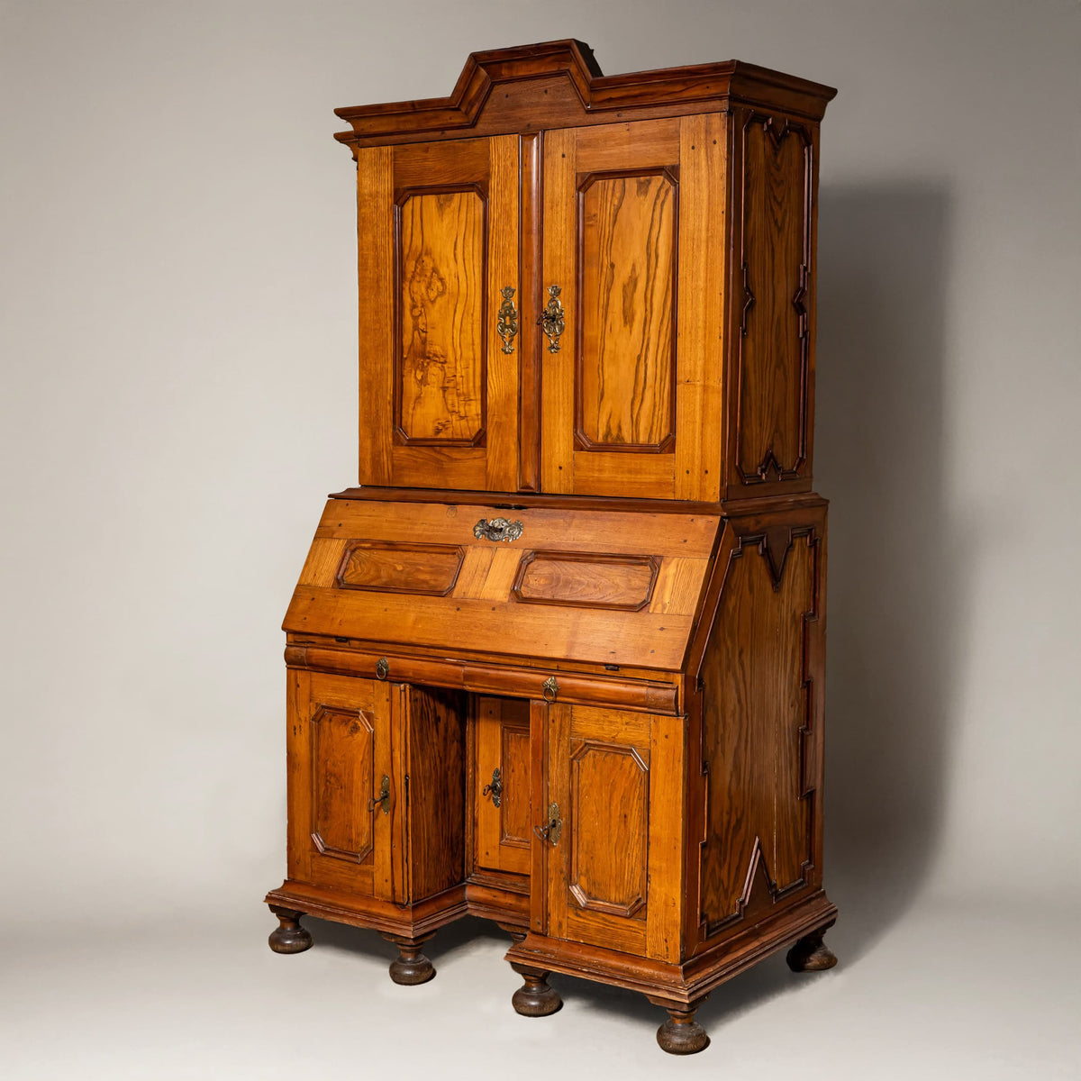Barocker Aufsatzsekretär, Norddeutsch um 1720