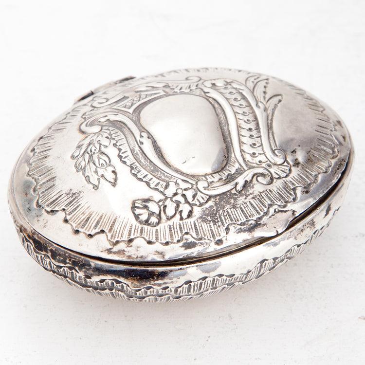 Oval Silver Box, prob. Late 18th Century - Ehrl Fine Art & Antiques