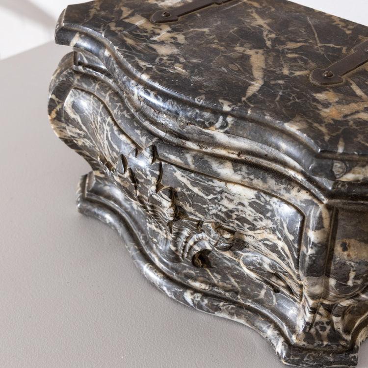 Small Storage Chest, 18th Century - Ehrl Fine Art & Antiques
