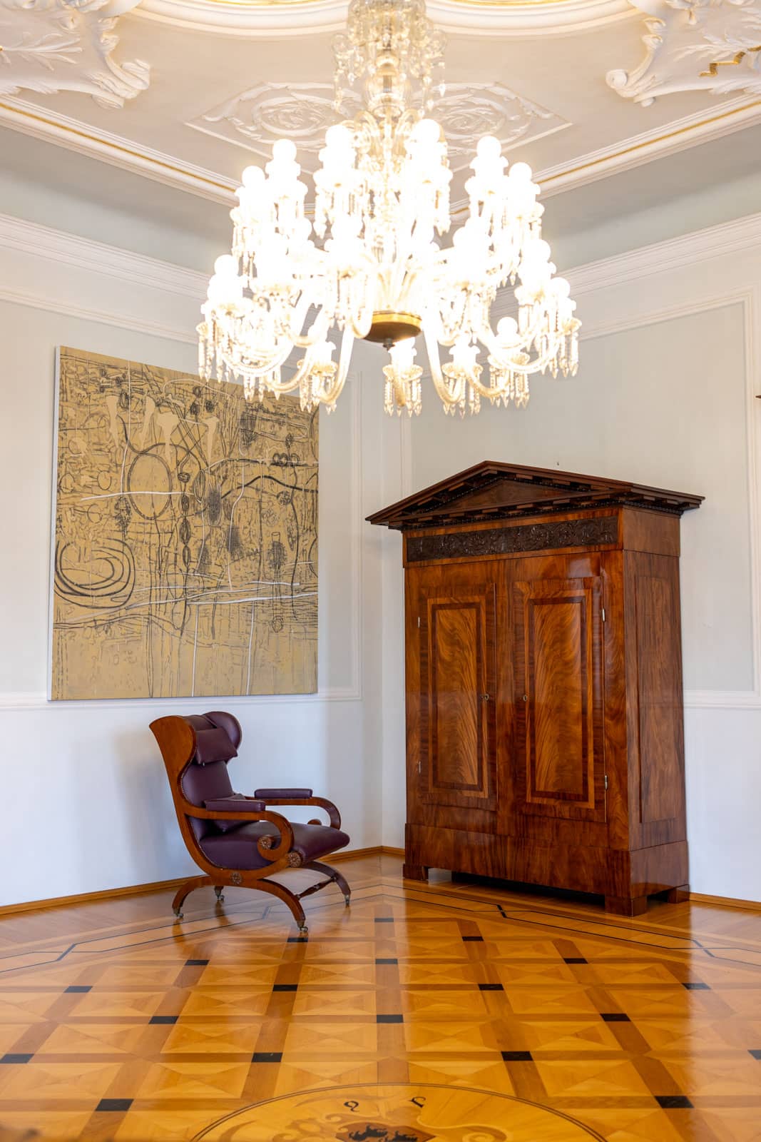 Klassizistischer Schrank, wohl Berlin Anfang 19. Jahrhundert
