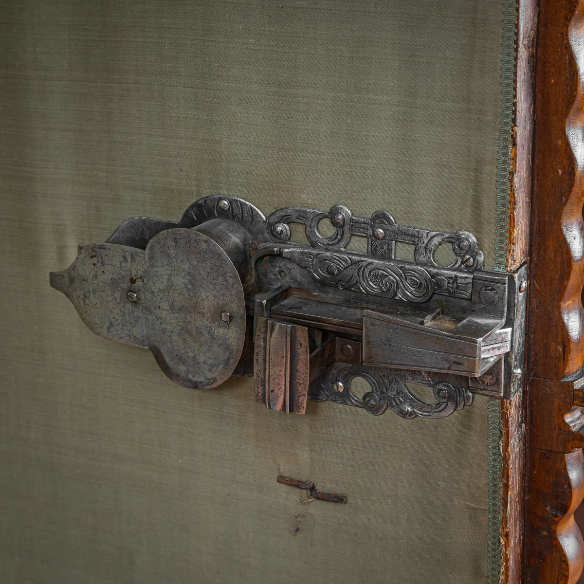 Frühbarocker Schrank, 18. / 19. Jahrhundert