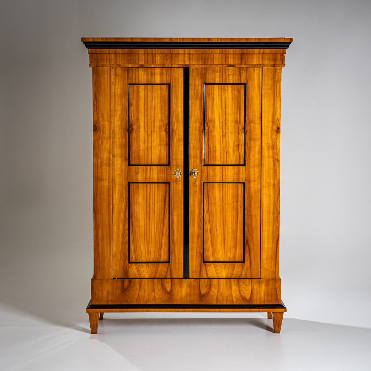 Biedermeier Schrank, Süddeutsch um 1820