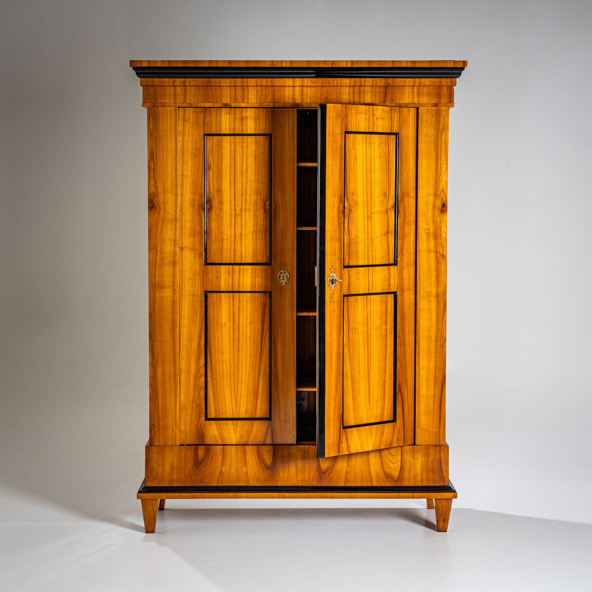 Biedermeier Schrank, Süddeutsch um 1820