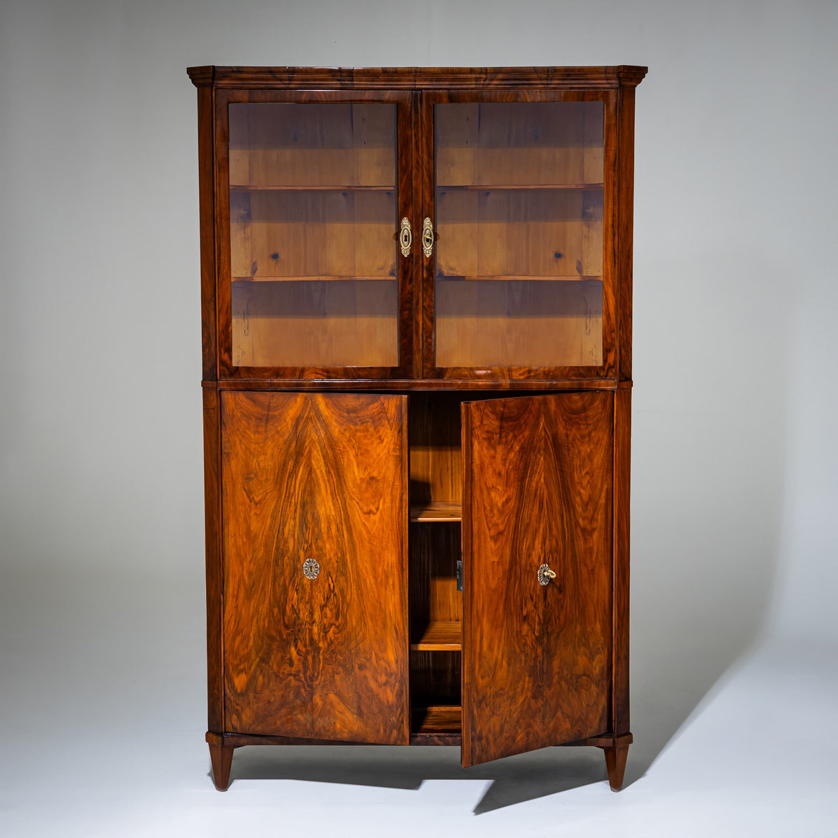 Biedermeier Aufsatzvitrine, Österreich um 1830