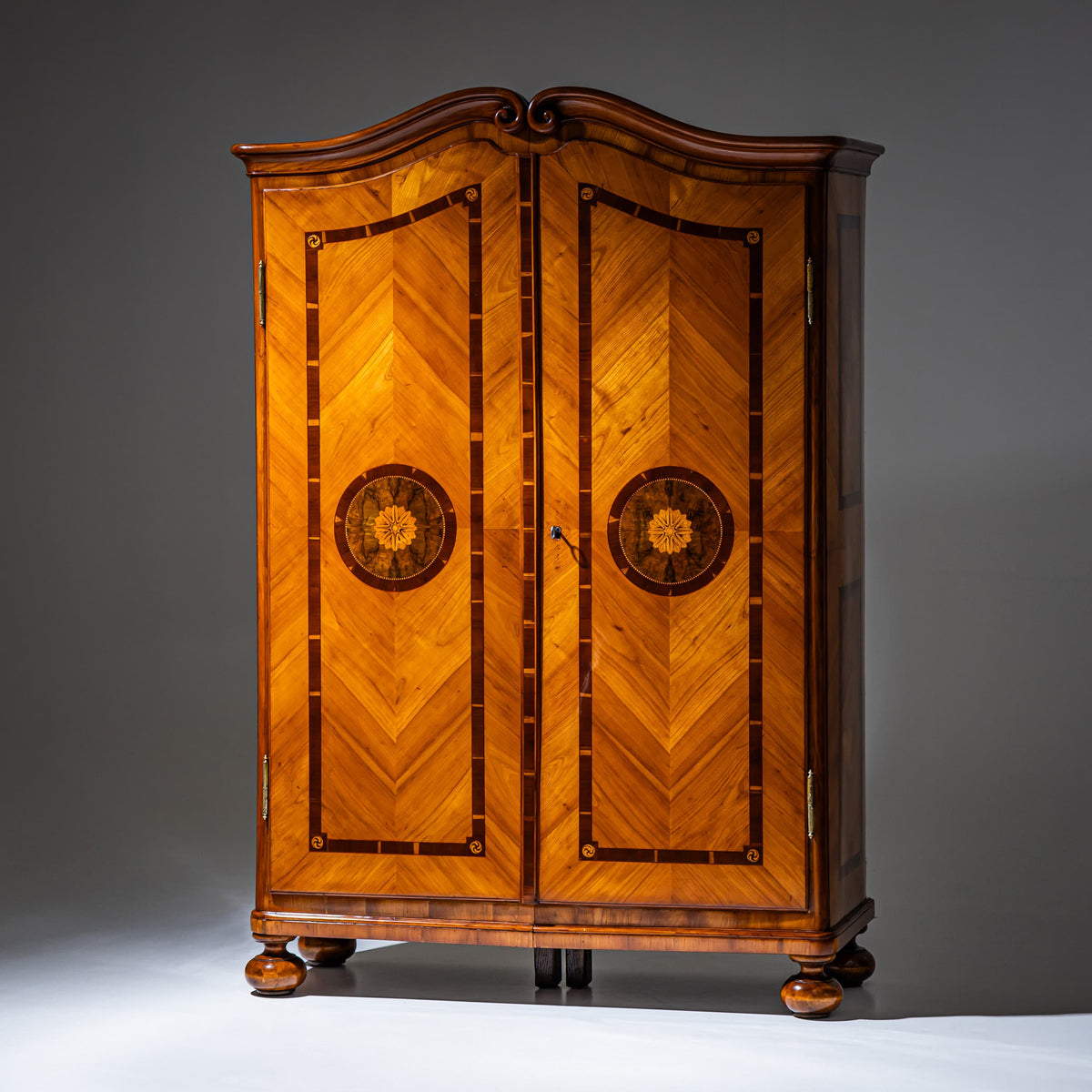 Josephinischer Schrank, Österreich, 1790–1800