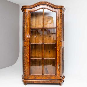 Baroque Display Cabinet in Walnut, Late 18th Century