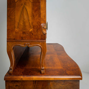 Baroque Buffet in Walnut, Germany 18th Century