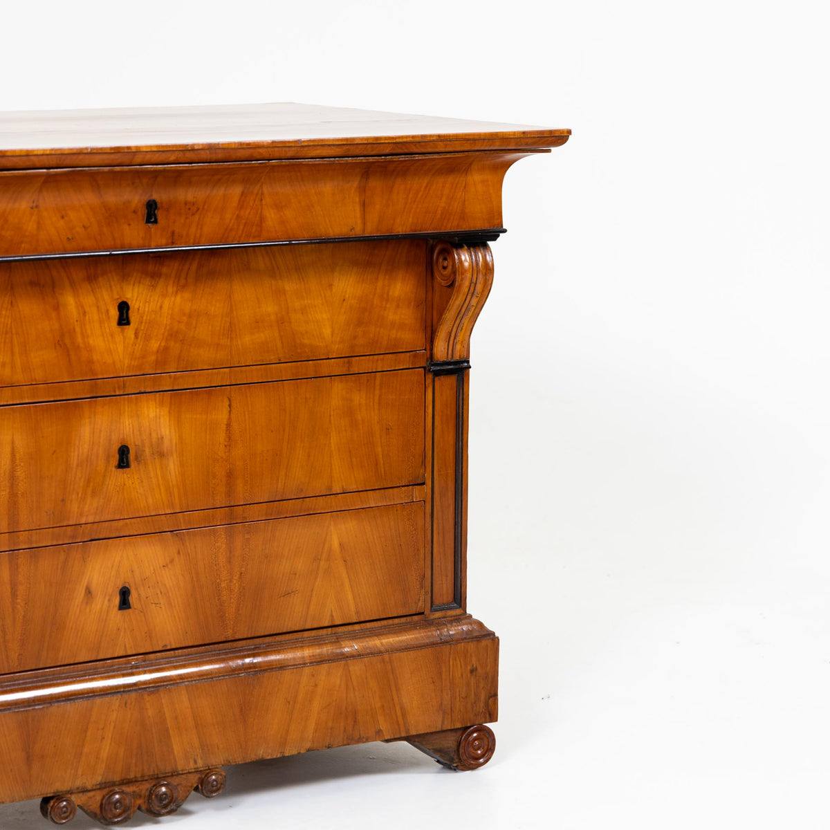 Biedermeier Chest of Drawers with Cherry veneer, circa 1830
