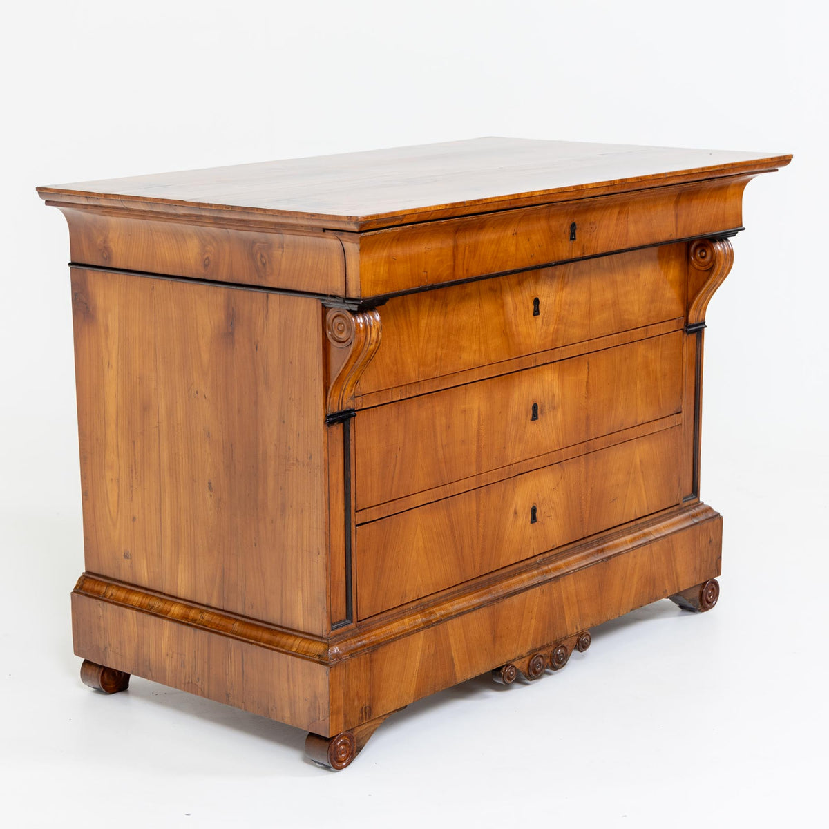Biedermeier Chest of Drawers with Cherry veneer, circa 1830