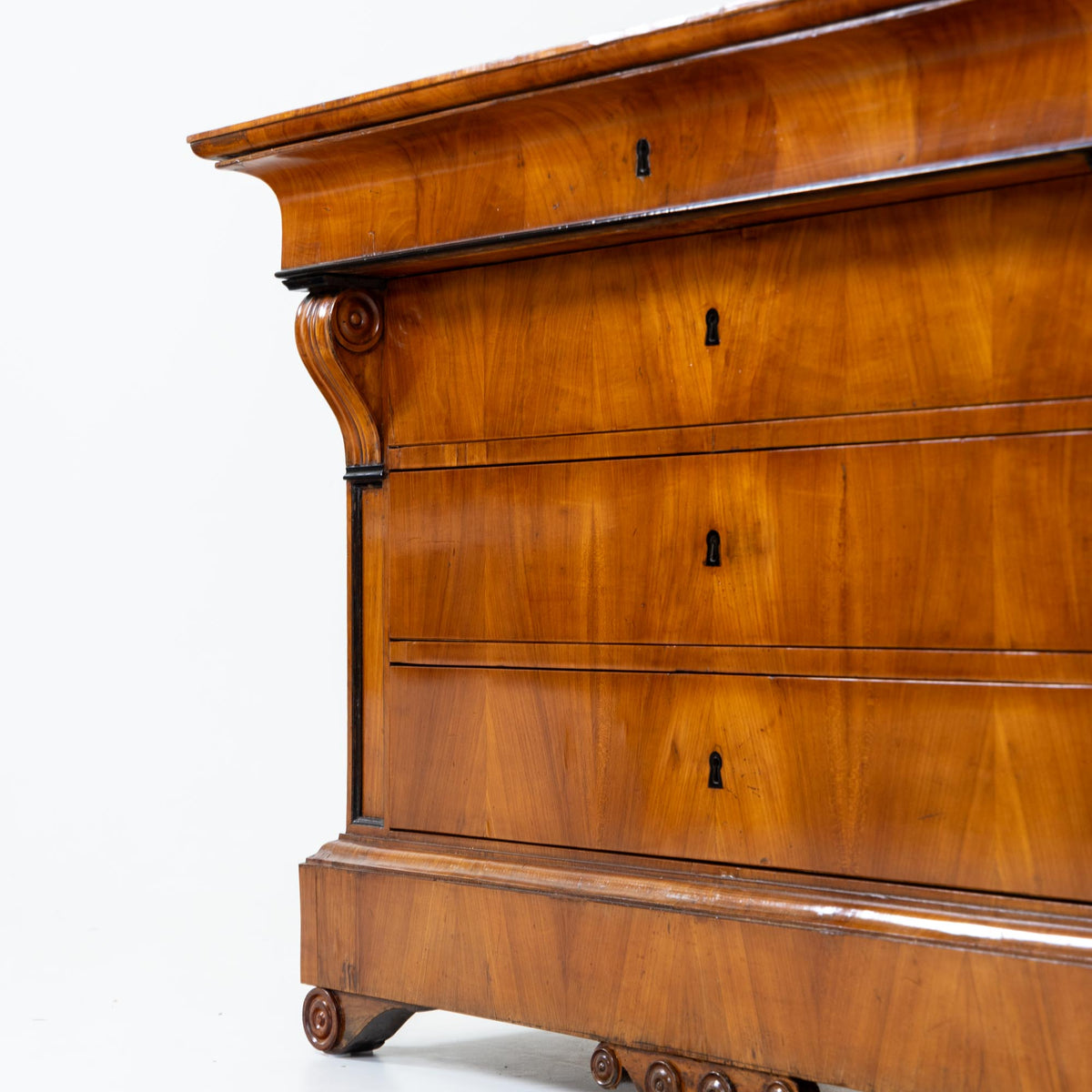 Biedermeier Chest of Drawers with Cherry veneer, circa 1830