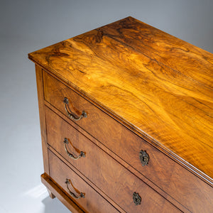 Biedermeier Walnut Chest of Drawers, circa 1820