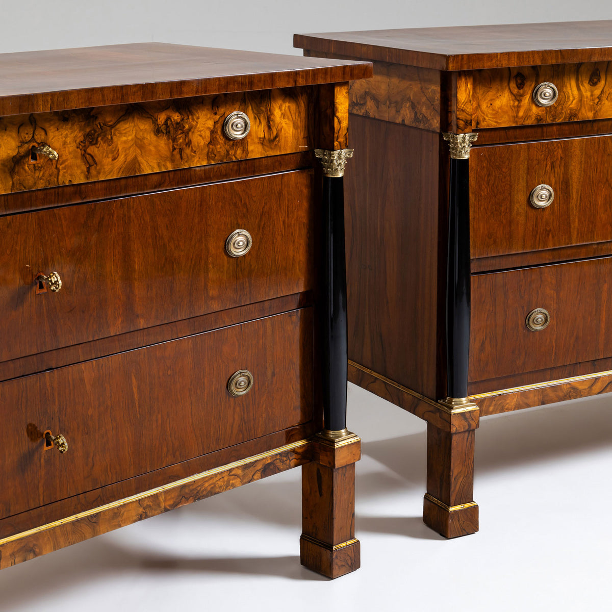 Pair of Italian Biedermeier Chests of Drawers, early 19th Century