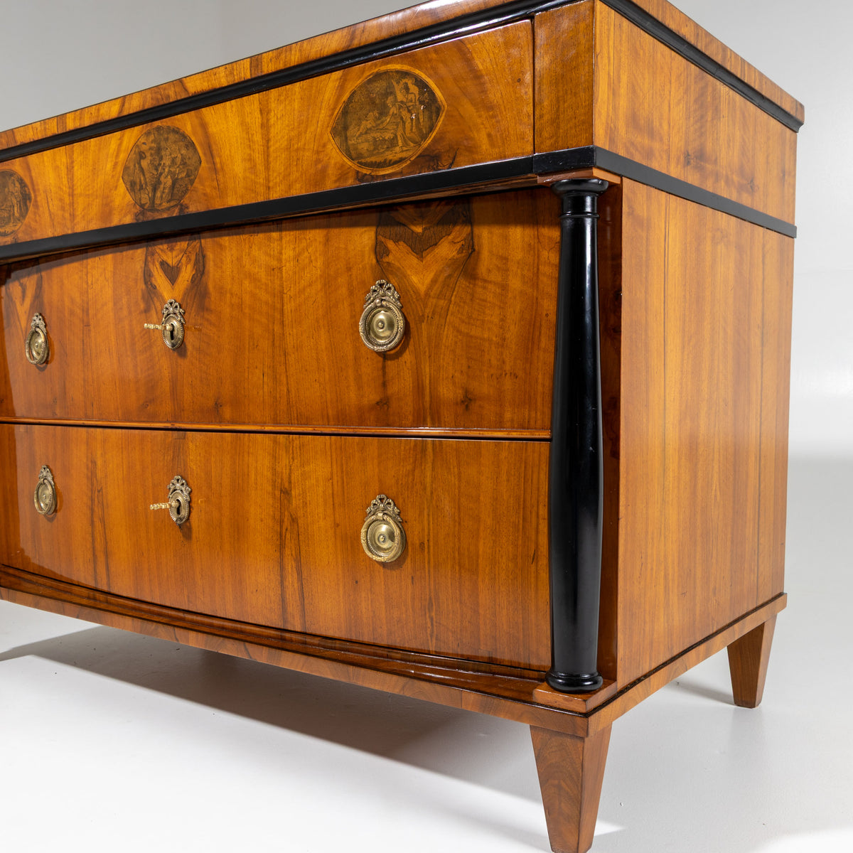 Kommode mit Umdruckdekor, süddeutsch, um 1820