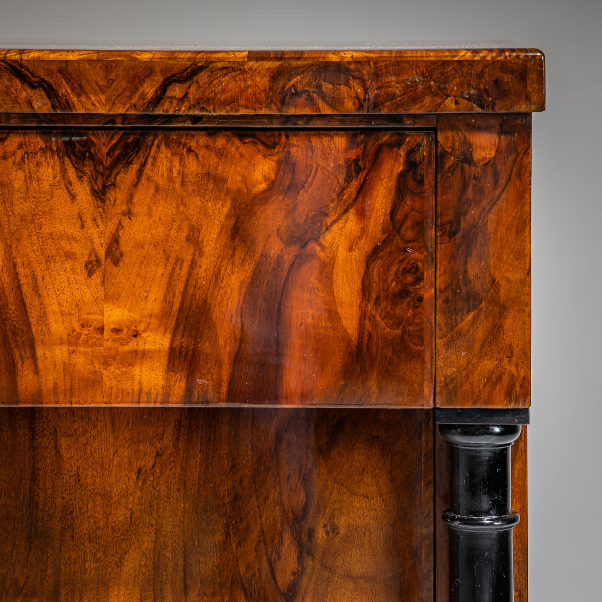 Biedermeier Chest of Drawers in Walnut, German, circa 1820